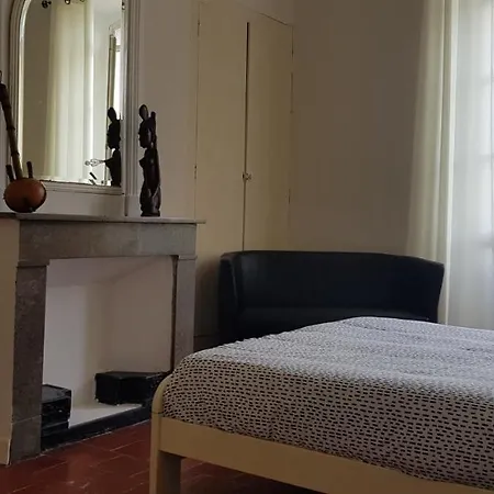 Chez Et Karine Bed & Breakfast Sauve