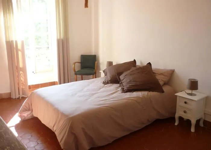 Chez Et Karine Bed & Breakfast