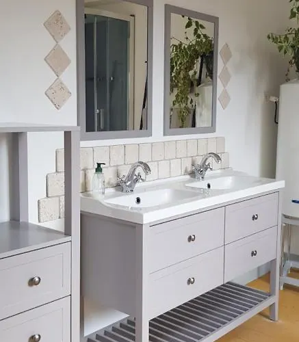 Bed & Breakfast Chez Et Karine 4*